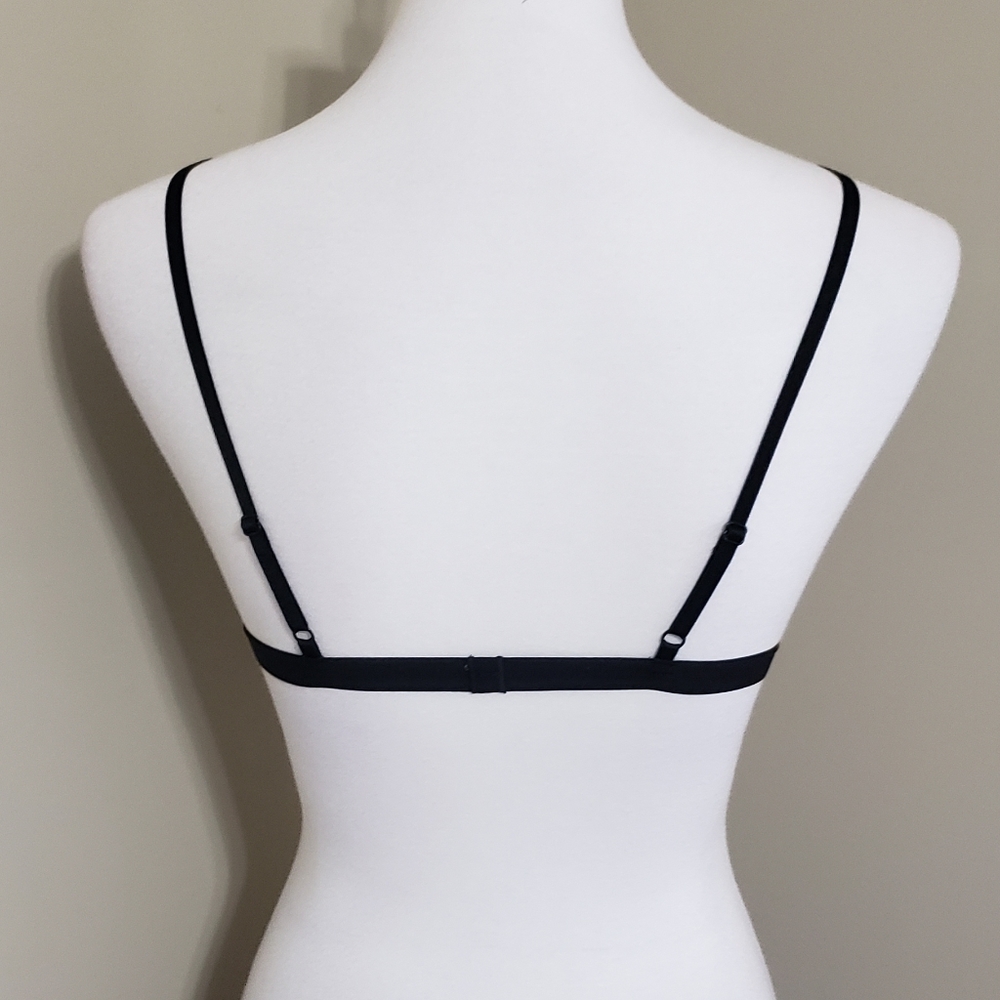 Burgundy velvet bralette - Picture 3 of 5